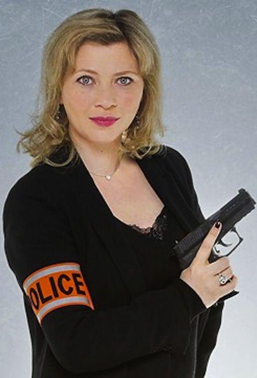 Кандис Ренуар / Детектив Ренуар