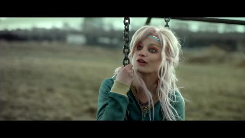 Турбо пацан фильм 2015. Турбо пацан фильм 2015. Турбо пацан эротические кадры. Турбо пацан фильм 2015. Турбо пацан тупая комедия.